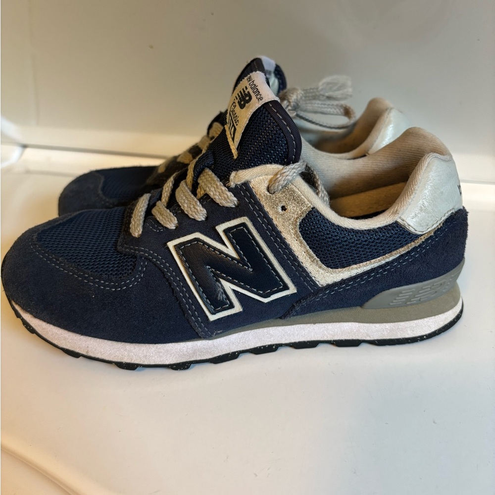 New Balance Navy 574 Sneakers